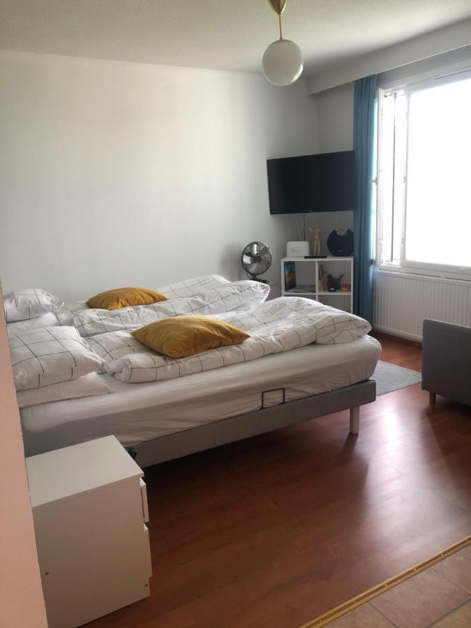Two Bedroom Apartment Best View To The Sea Glassed Balcony Free Private Parking เกมี ภายนอก รูปภาพ